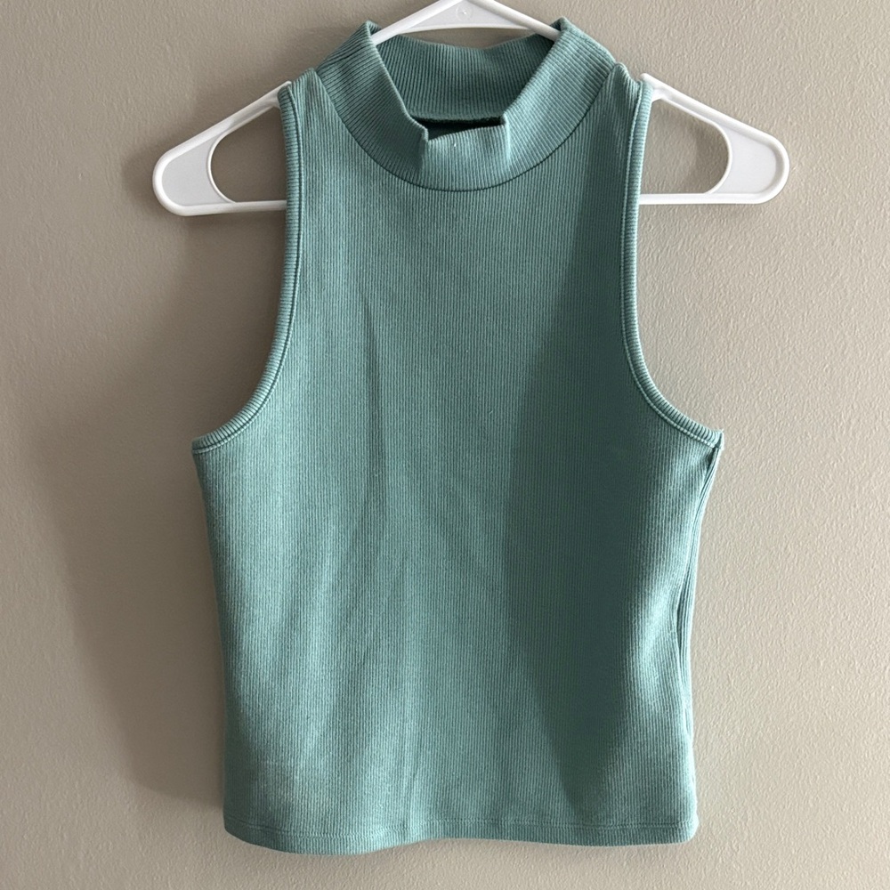 Sleeveless Mock Neck Tank Top - Mint Green